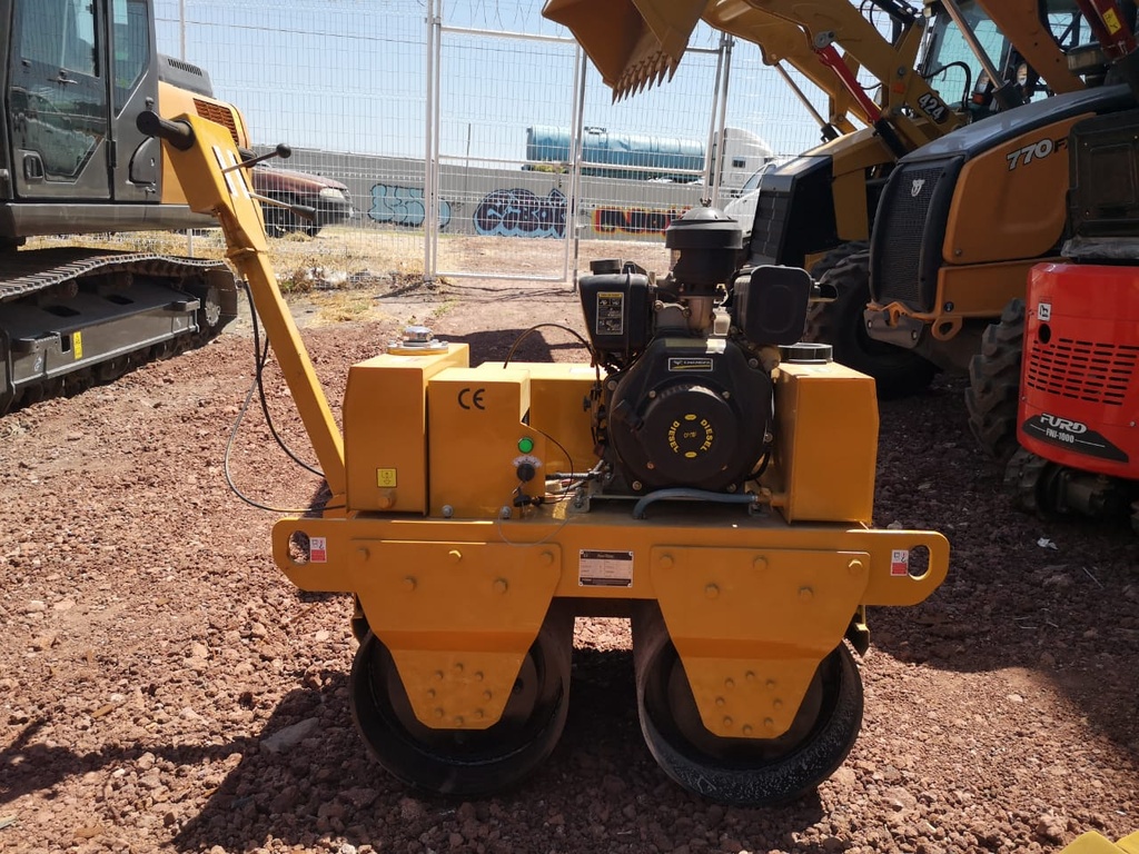 2023 VIBROCOMPACTADOR FURD FYLS600C