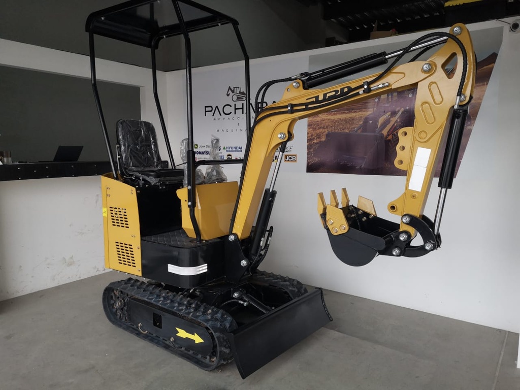 2024 MINIEXCAVADORA FURD FWJ-1000 MOTOR: BRIGGS STRATTON 1 CIL. GASOLINA (13.5HP) ,BOMBA HIDRÁULICA DE ENGRANES, AUX HIDRÁULICO PARA IMPLEMENTOS, PALA TOPADORA, ORUGRAS DE HULE, CUCHARÓN DE 40 CMS. PESO OPERATIVO: 1,000 KGS. (EQUIPO NUEVO SIN GARANTÍA).