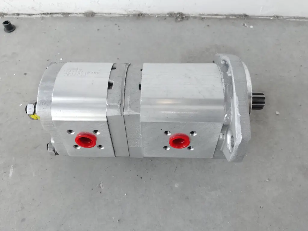 BOMBA HIDRAULICA PARA MOTOCONFORMADORA CASE 75324054