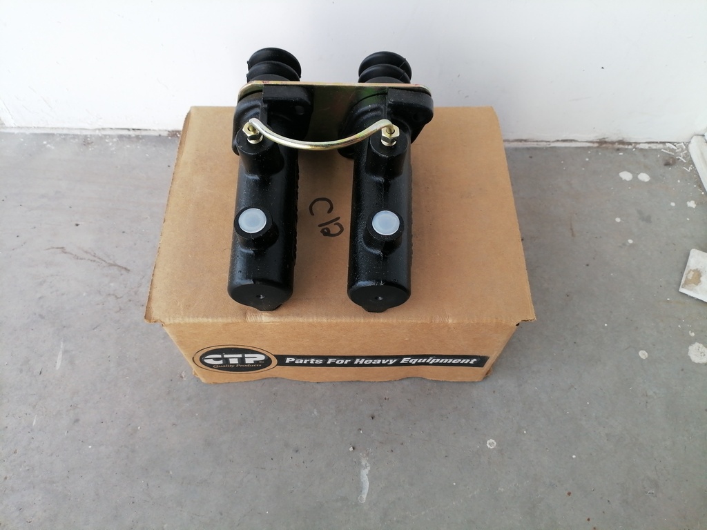 BOMBA DE FRENO PARA CATERPILLAR 416D 1678161