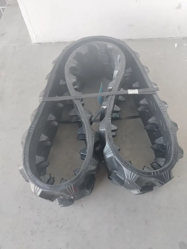 ORUGA DE CAUCHO PARA AGT 150X72X34