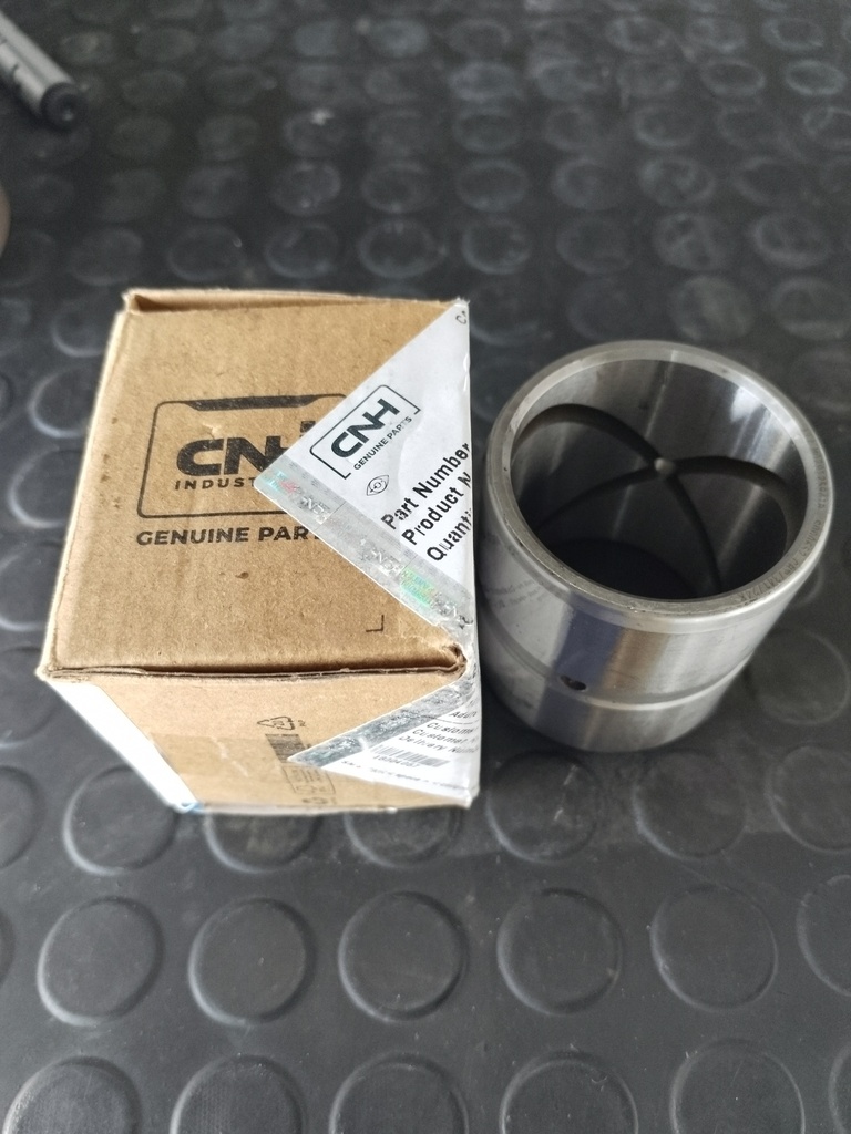 BUJE DE MUÑON CILINDRO DE ARRASTRE PARA CASE 851EX 48004057