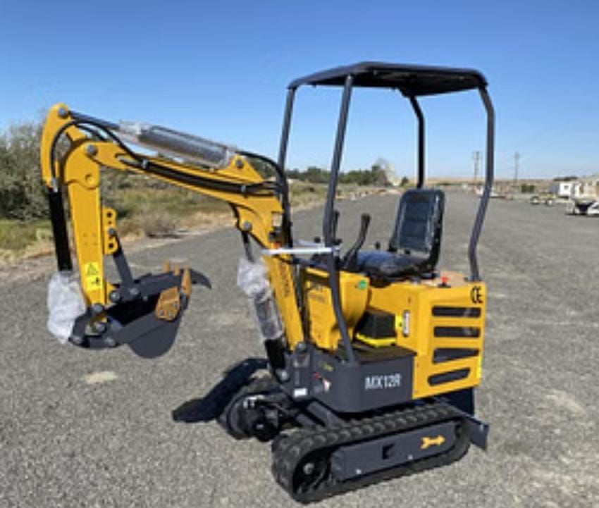 2024 MINIEXCAVADORA AGT MX12R 1 TON. (NUEVA) MOTOR RATO 420CC 1 CIL. A GASOLINA ENFRIADO POR AIRE, AUX HIDRÁULICO PARA IMPLEMENTOS, PALA TOPADORA , ORUGAS DE HULE, CUCHARÓN 40 CMS. DE ANCHO, PESO OPERATIVO: 900 KGS. (EQUIPO NUEVO SIN GARANTÍA).