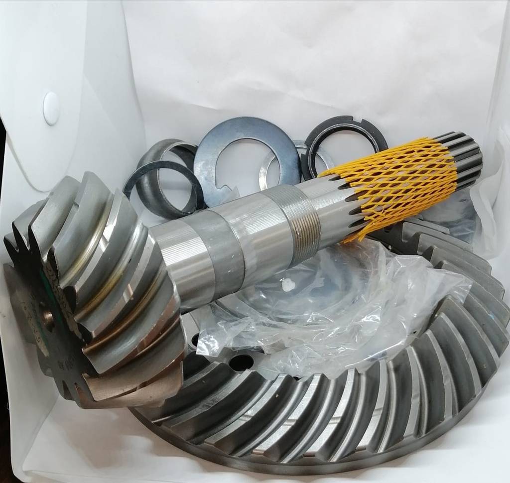 SET DE CORONA Y PIÑON PARA CASE 770EX 4x4 14/32 84190500