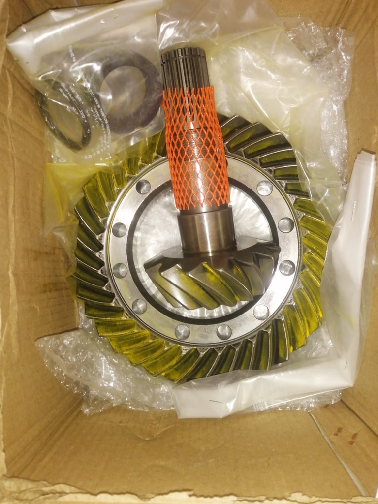 SET DE CORONA Y PIÑON PARA CASE 770EX 15/37 47481064