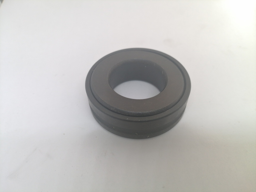 BUJE DE MAZA INFERIOR BAJA PARA VOLVO BL60 4X4 VOE11988554