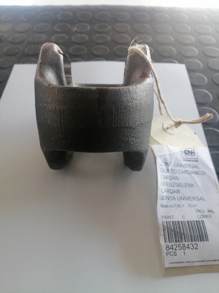 COPLE DE CRUCETAS PARA CASE 580N 4X4 84258432