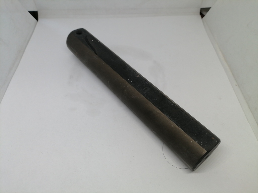 PERNO DE DIFERENCIAL PARA CASE 580K 1345893C1