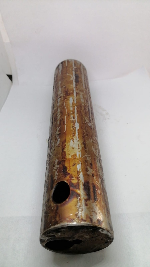 PERNO DE CUCHARON PARA JOHN DEERE 310G T204908