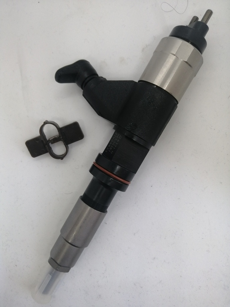 INYECTOR PARA JOHN DEERE 6068HT DZ100215