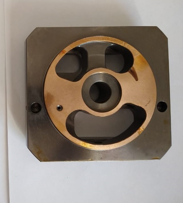 PLATO VALVULA L PARA BOMBA JOHN DEERE 200CLC 2036795