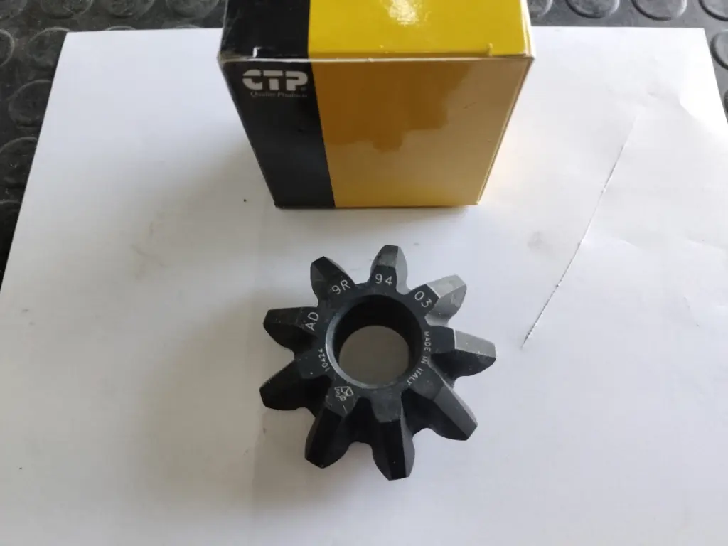 PIÑON DIFF PARA CATERPILLAR 416C 416D 9R9403