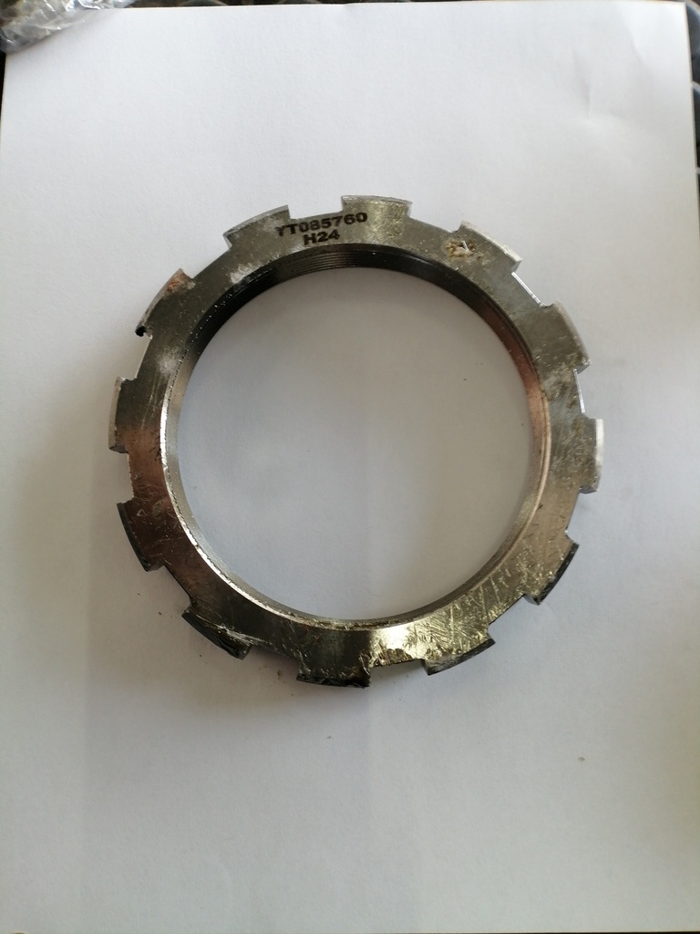 TUERCA PARA CASE 580N 87708454