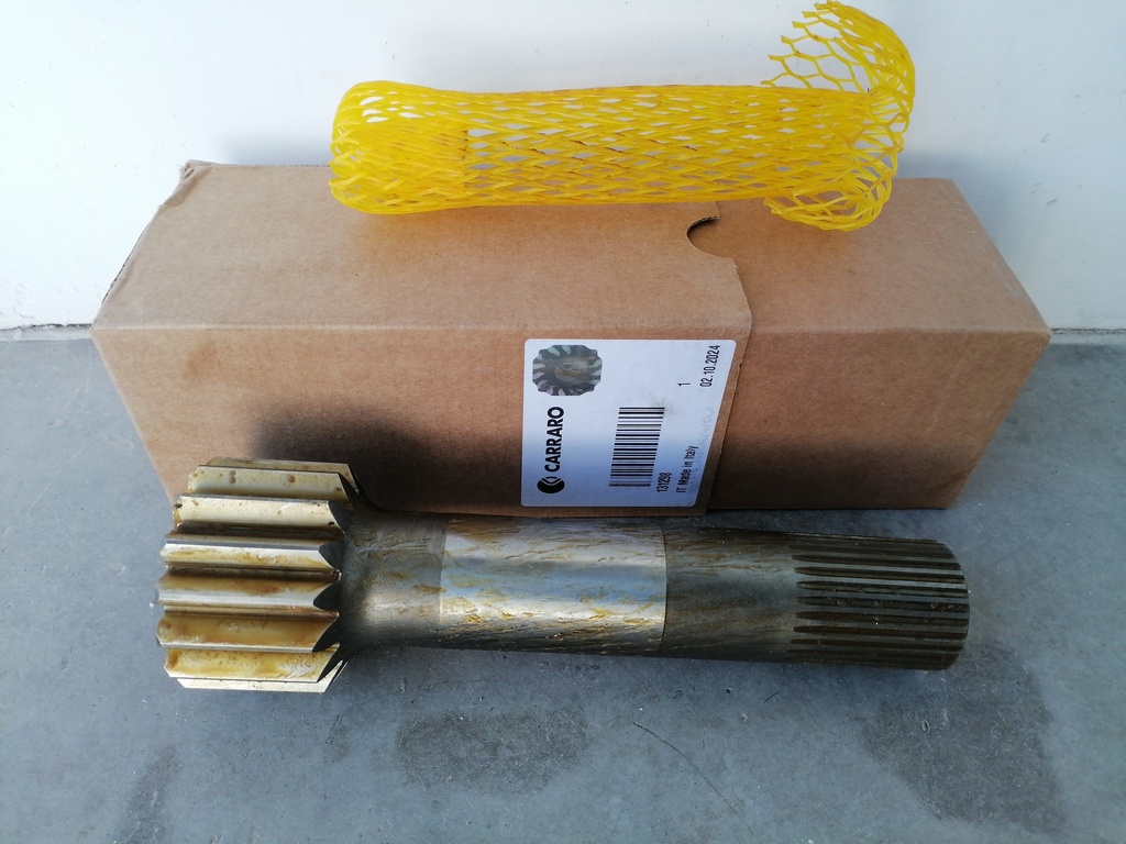 PIÑON DE EJE TRASERO CASE 590SL 196091A1