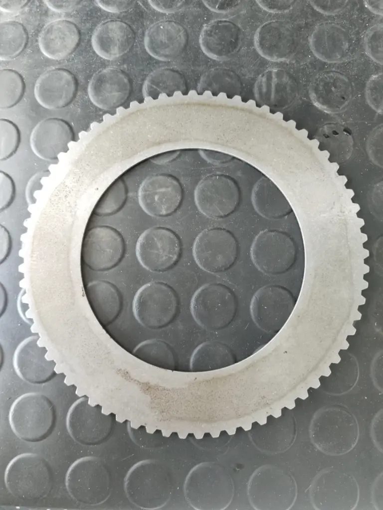 SEPARADOR PARA JOHN DEERE TRANSMISION YZ106211