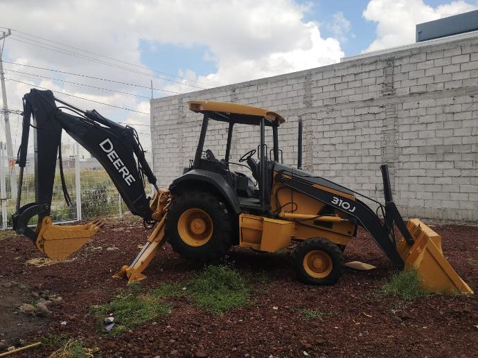 2007 John Deere 310J 4x2 Retroexcavadora  Kit hidráulico, Bote 30cm, llantas traseras 12.5L24 , llantas delanteras 11L16, Motor Powertech John deere 4045DT060, Transmision ZF