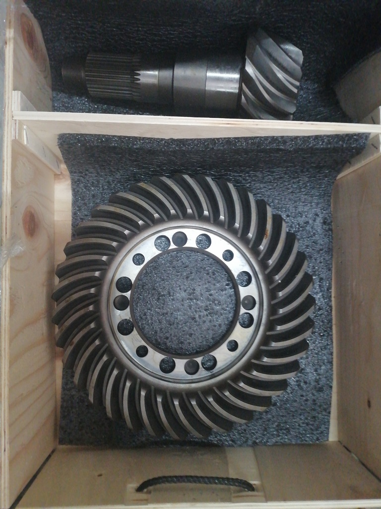 SET DE CORONA Y PIÑON TRASERO 11/35 PARA CASE 621D