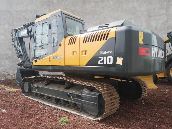 2023 EXCAVADORA HYUNDAI R210 SMART (9 horas)  Motor Cummins 6BTA5.9-C Turbo 140HP, Bomba Hidraulica Hyundai K3V112DT-1LFRC9C3P-F, Motores de Transitos y de Giro Hyundai de Pistones Axiales, Transitos de 600mm Ancho, cucharon std .92 m3, Cabina, Pantalla LCD, Peso 21,200 kgs.