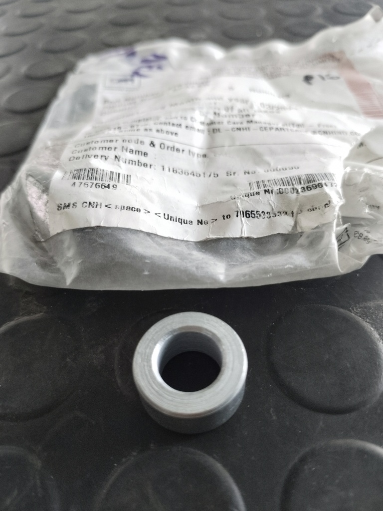 ESPACIADOR PARA CASE 47676649