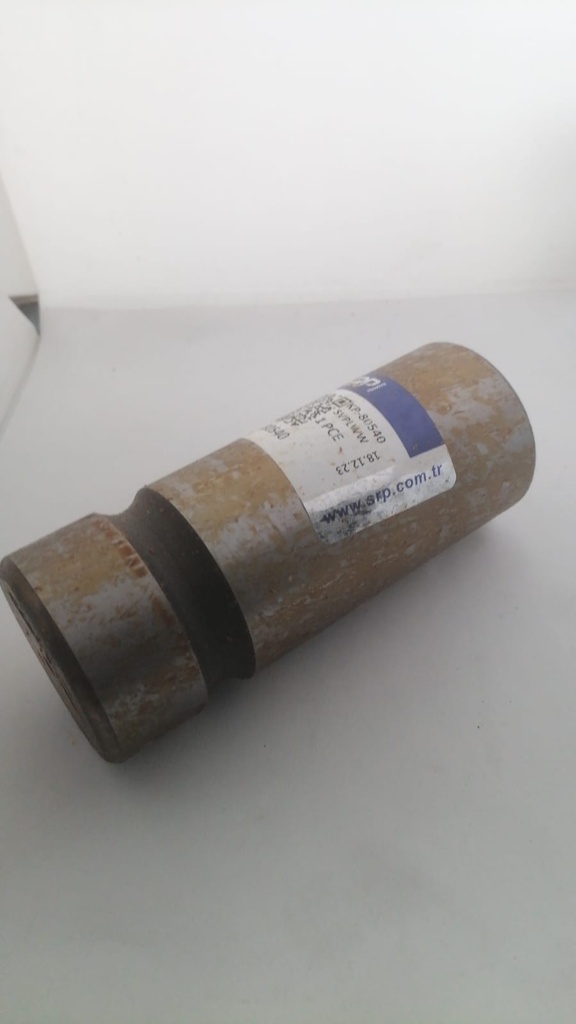 PERNO DE EJE PARA CHAMPION 30532 80540