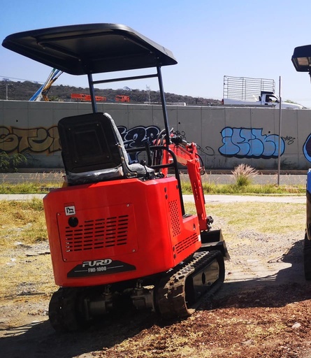 [MEXC-19] MINIEXCAVADORA 2023 FURD FWJ-1000 MOTOR: KOOP KD192F Diesel (10HP) Peso: 1,000 kgs Pala Topadora Auxiliar Hidráulico: Para Implementos Profundidad de Excavación 1.32 mts Cucharon: 40 cms Ancho Orugas de Hule