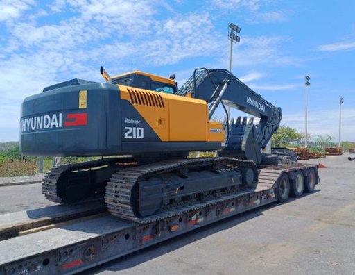 [EXC-07] EXCAVADORA HYUNDAI R210 SMART 2024 (Nueva) Motor Cummins 6BTA5.9-C Turbo 140HP, Bomba Hidraulica Hyundai K3V112DT-1LFRC9C3P-F, Motores de Transitos y de Giro Hyundai de Pistones Axiales , Kit Auxiliar Hidraulico, Transitos de 600mm Ancho, cucharon std .92 m3, Cabina con Aire Acondicionado, Estereo, Pantalla LCD, Peso 21,200 kgs. .