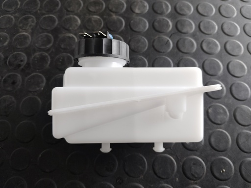 [82003369-T] DEPOSITO DE FRENOS PARA NEW HOLLAND LB110B 82003369