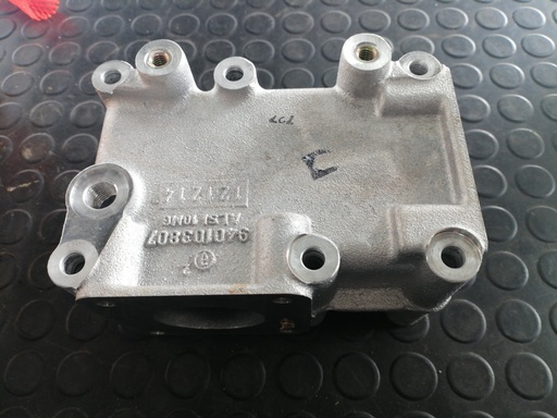 [LW10119984] HOUSNG DE TERMOSTATO PARA JOHN DEERE 1050C LW10119984