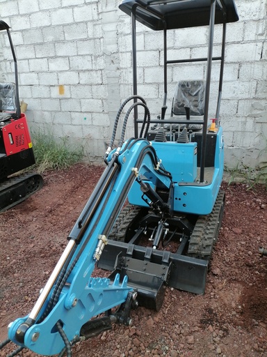 [MEXC-34] MINIEXCAVADORA 2024 FURD FWJ-1000 MOTOR: KOOP KD192F Diesel (10HP) Peso: 1,000 kgs Pala Topadora Auxiliar Hidráulico: Para Implementos Profundidad de Excavación 1.6 mts Cucharon: 40 cms Ancho Orugas de Hule