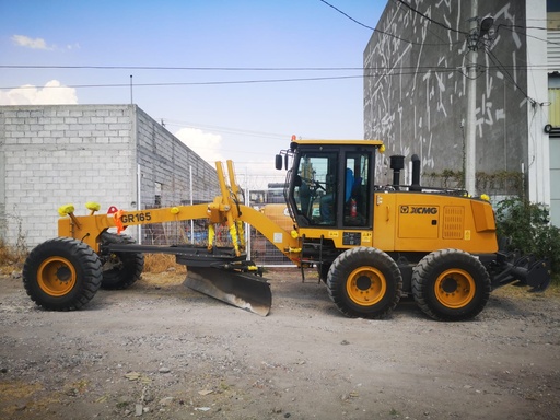 [MN-02] 2025 MOTOCONFORMADORA XCMG GR165 (NUEVA) MOTOR CUMMINS 6CTA5.9 6 CIL TURBO INYECCIÓN MECÁNICA (180 HP), TRANSMISIÓN XCMG 6X4, 6VEL (DELANTERAS) 3 VEL (REVERSA), CABINA CERRADA ROPS/FOPS  CON A/C,  PALA 3,6 MTS. LARGO, RIPPER TRASERO DE 5 ZANCOS. PESO OPERATIVO 15,000 KGS. (1 AÑO DE GARANTÍA)