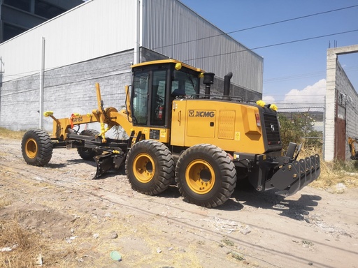 [MN-01] 2025 MOTOCONFORMADORA XCMG GR165 (NUEVA) MOTOR CUMMINS 6CTA5.9 6 CIL TURBO INYECCIÓN MECÁNICA (180 HP), TRANSMISIÓN XCMG 6X4, 6VEL (DELANTERAS) 3 VEL (REVERSA), CABINA CERRADA ROPS/FOPS  CON A/C,  PALA 3,6 MTS. LARGO, RIPPER TRASERO DE 5 ZANCOS. PESO OPERATIVO 15,000 KGS.