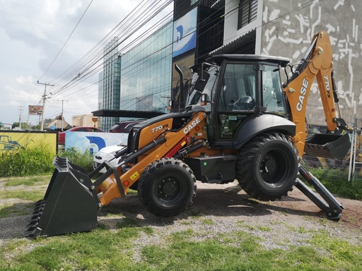 [RCASE-07] 2024 RETROEXCAVADORA CASE 770FX PLUS 4WD (NUEVA) MOTOR FPT 4 CIL TURBO (76HP) INYECCIÓN ELECTRÓNICA, TRANSMISIÓN TLB1 4X4 POWERSHUTTLE  CARRARO, EJES CARRARO, CABINA CERRADA (CON VENTILADOR), PILOTAJES JOYSTICKS, ESTABILIZADORES TIPO AMERICANO, BOTE FRONTAL 1 M3, BOTE TRASERO 36 PULG. PESO OPERATIVO: 7,700 KGS. (1 AÑO DE GARANTÍA