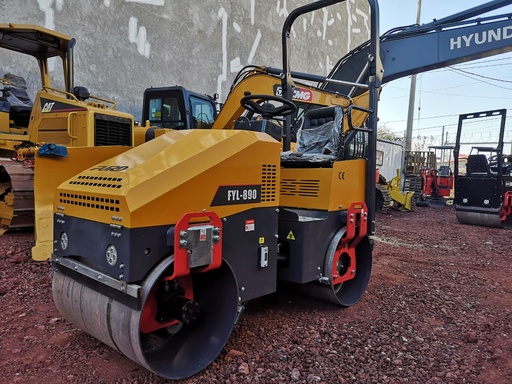 [COM-16] 2024 VIBROCOMPACTADOR FURD FYL-890 1 TON. (NUEVO) MOTOR: CHANG FA 1 CIL. DIESEL (11HP) ENFRIADO POR AIRE, TRANSMISIÓN HIDROSTÁTICA, FUERZA EXCITACIÓN 28KN, BOMBA Y TANQUE DE RIEGO, ANCHO DE RODILLO 800MM, PESO OPERATIVO: 1,000 KGS. (EQUIPO NUEVO SIN GARANTÍA)