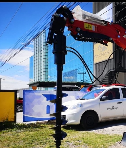 [ADM-03] MOTOR AHOYADORA PARA MINIEXCAVADORA DE 1- 1.5 TONS. (NUEVA) RANGO DE PRESIÓN 7-15 L/MIN, INCLUYE: BROCA DE 8PULG DE ANCHO Y MANGUERAS.