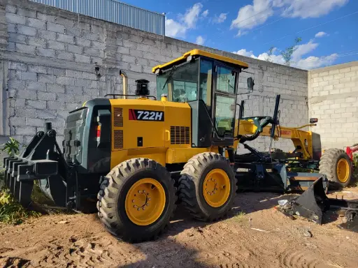 [MOT-03] 2024 MOTOCONFORMADORA SINOMACH/CHANGLIN 722H (NUEVA) MOTOR CUMMINS 6CTA8.3 6 CIL TURBO 220HP, TRANSMISIÓN 6 VEL. CUCHILLA 14 PIES (4.3 MTS),CABINA CERRADA CON A/C, RIPPER TRASERO, PESO OPERATIVO: 16,200 KGS. (1 AÑO DE GARANTÍA)