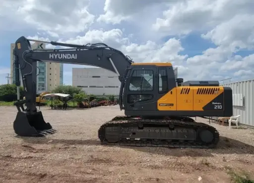 [EXC-19] 2026 EXCAVADORA HYUNDAI R210 SMART (NUEVA) MOTOR CUMMINS 6BTA5.9-C TURBO 140HP, BOMBA HIDRÁULICA HYUNDAI K3V112DT DE PISTONES AXIALES, MOTORES DE TRÁNSITOS Y DE GIRO HYUNDAI DE PISTONES AXIALES, TRÁNSITOS DE 600MM ANCHO, AUX HIDRÁULICO, CUCHARÓN STD. 0.92 M3, CÁBINA CON A/C, PANTALLA LCD, PESO 21,200 KGS. (1 AÑO DE GARANTÍA POR  DEFECTOS DE FABRICACIÓN)  