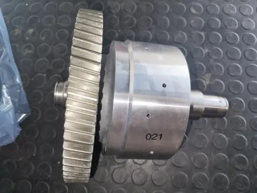 [AT184048-OEM 4660.271.020] FLECHA EMBRAGUE DE PRIMERA PARA JOHN DEERE 410G AT184048
