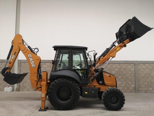 [RCASE-03] 2022 Case 770FX 4x4 Retroexcavadora (Nueva) Motor FPT F5HFL463A*W Turbo 76 HP, Transmisión Power Shuttle Carraro TLB1, Diferencial Trasero Carraro 28.32M, Diferencial Delantero CNH PS1300, Cabina Cerrada, Cucharon de 88 in, Desplazamiento Lateral, Cucharon Retroexcavador de 28 in, Llantas Traseras 16.9x28-12PR, Llantas Delanteras 12.5x18PR.