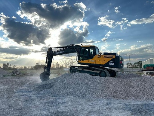 [EXC-03] 2023 EXCAVADORA HYUNDAI R210 SMART NUEVA (kit hidraulico, motor cummins 140HP, cucharon std .92 m3, a/c )