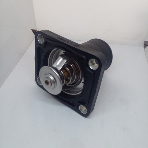 [02/202106-A] CONECTOR DE SALIDA DE TERMOSTATO JCB 02/202106