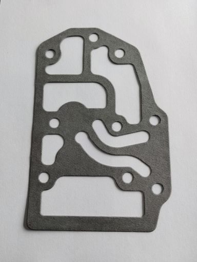 [181208A1-E] EMPAQUE CAJA VALVULAS TRANSMISION PARA CASE 580L 580SL 181208A1