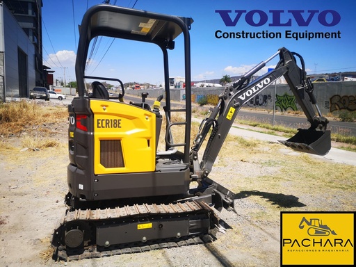 [MEXC-11] 2022 MINIEXCAVADORA VOLVO ECR18E MOTOR : Volvo 3 Cil Diesel (16.5 HP) Inyección Mecánica Peso Operativo: 1,800 KGS Profundidad de Excavación: 2.6 mts Ancho del Bote: 45 cms Mandos de Manejo Tipo Joystick, Piston de giro en Brazo Excavador, Kit Hidraulico Para Martillo, Zapatas Metálicas , Transitos Extendibles